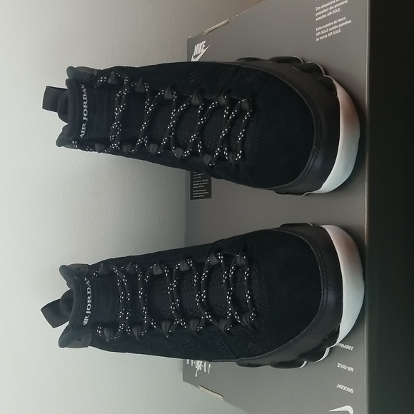 Air Jordan 9 Retro 